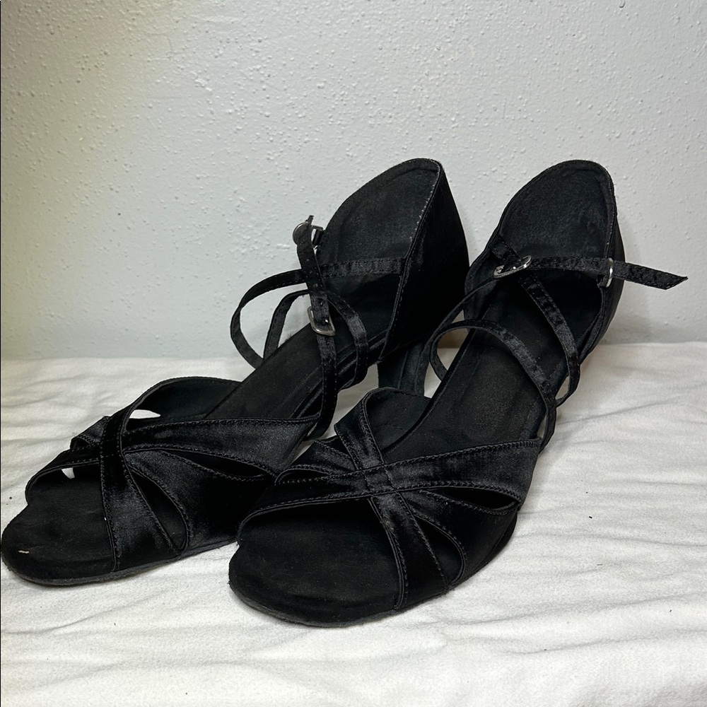 Elegant Black indoor performance, ballroom, dance shoes W10